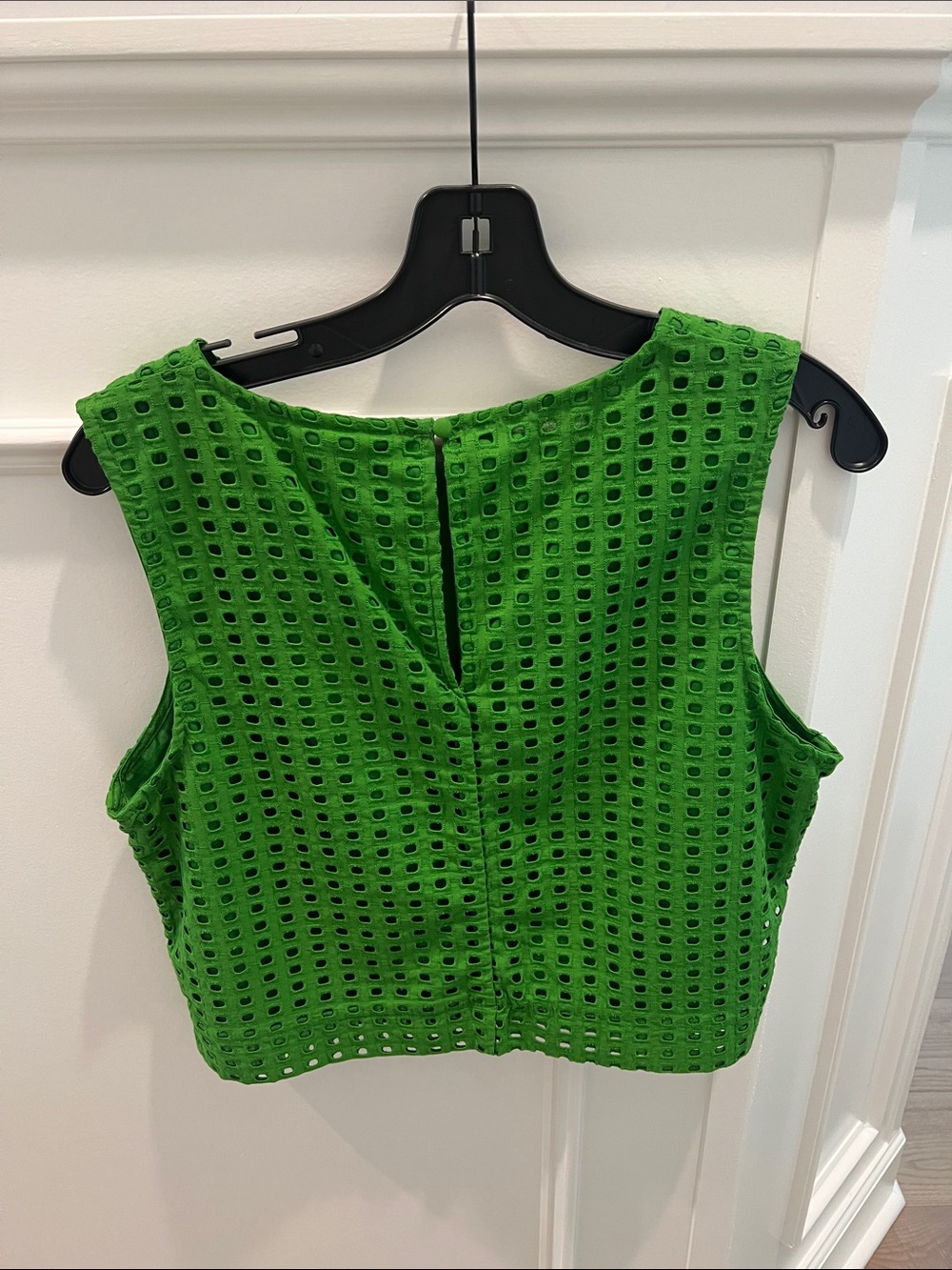 kate spade Bright Green Eyelet Crop Top - Picture 2 of 2
